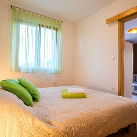 Apartman Irena PUY Exterior foto