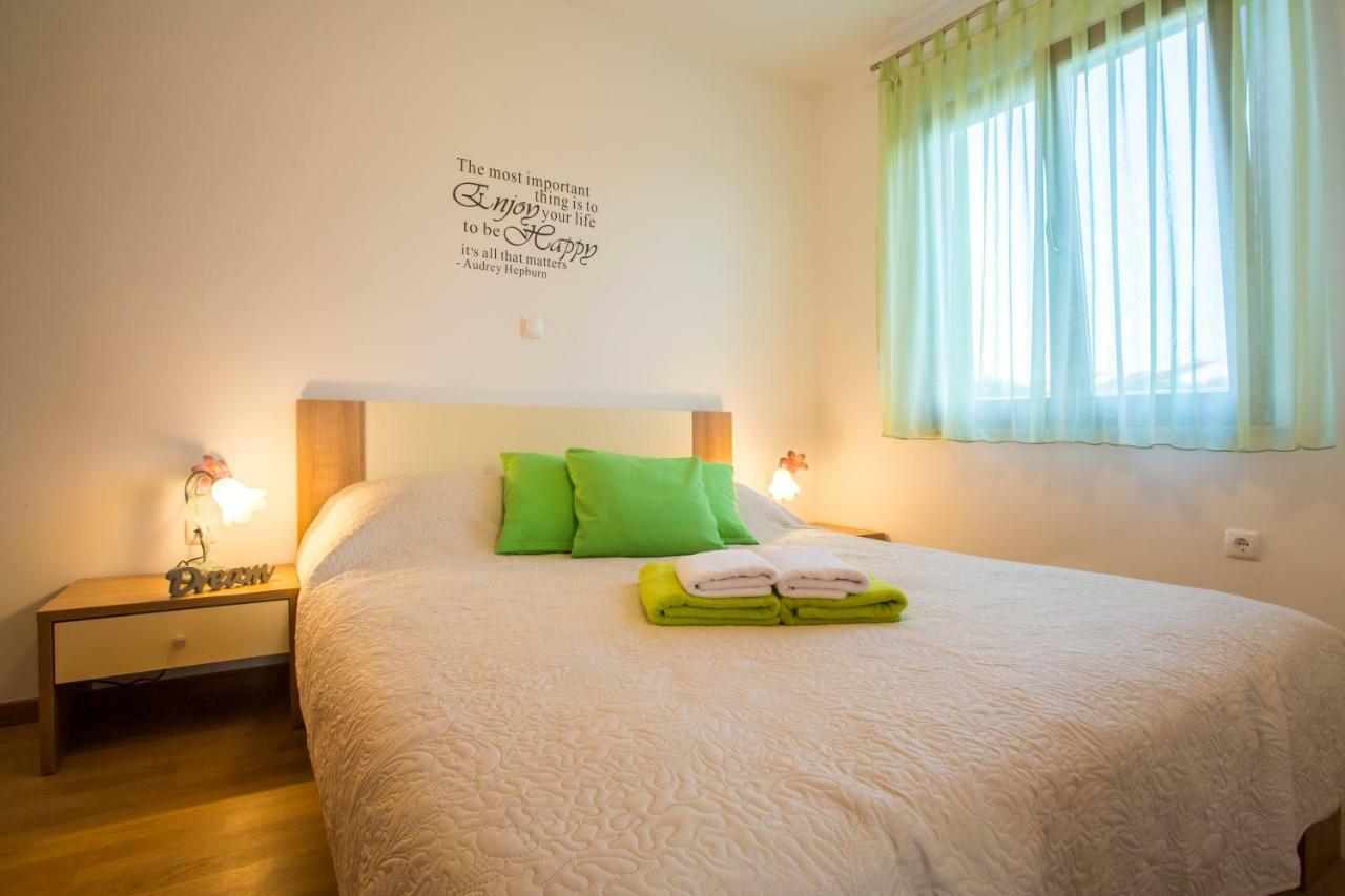 Apartman Irena PUY Exterior foto